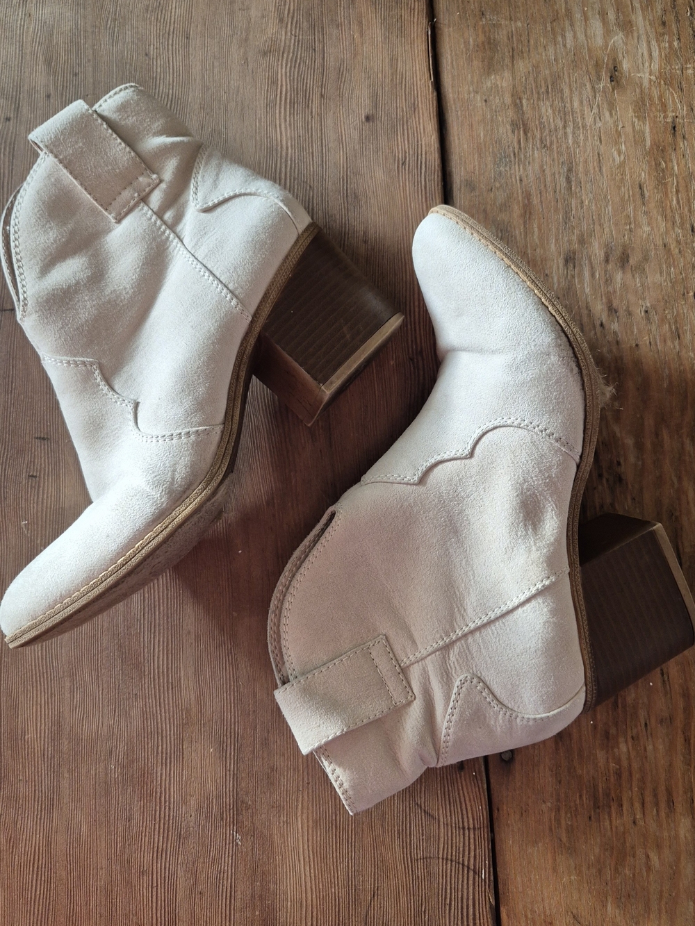 Kohl's Cream Suede Western-Style Ankle Booties
